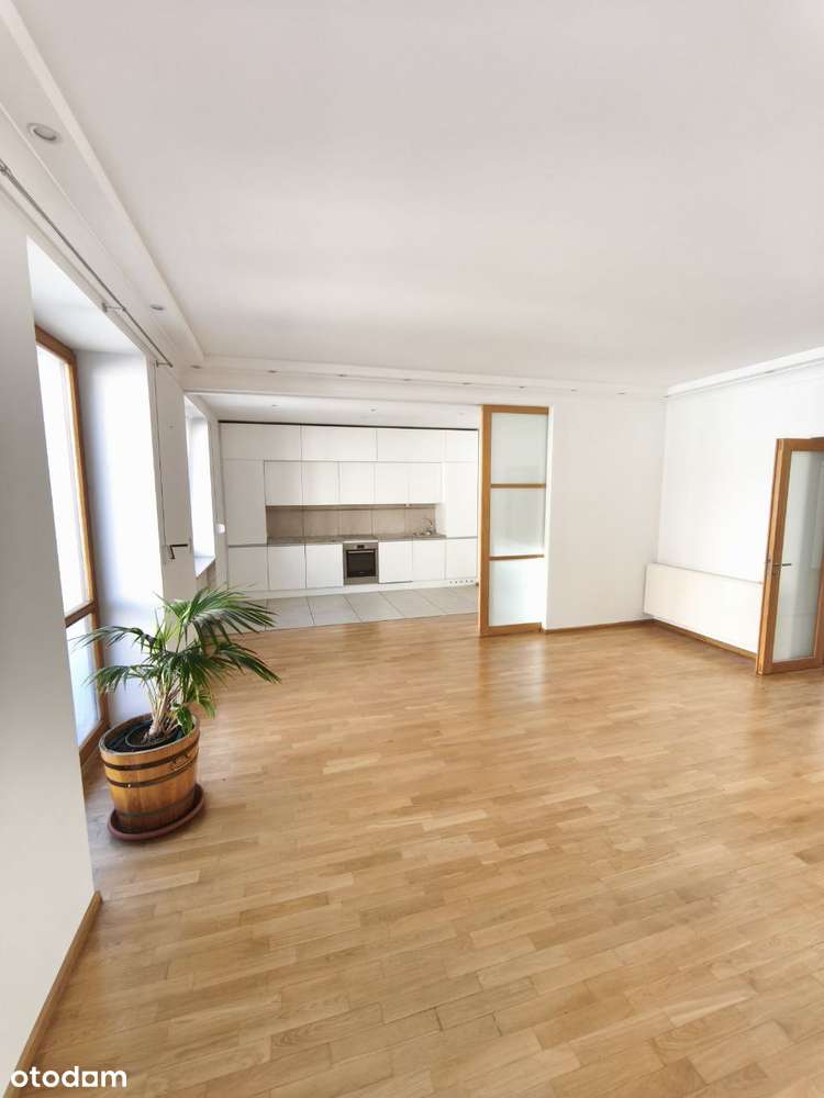 Mieszkanie z kominkiem, piwnicą i parkingiem w sercu Powiśla-3