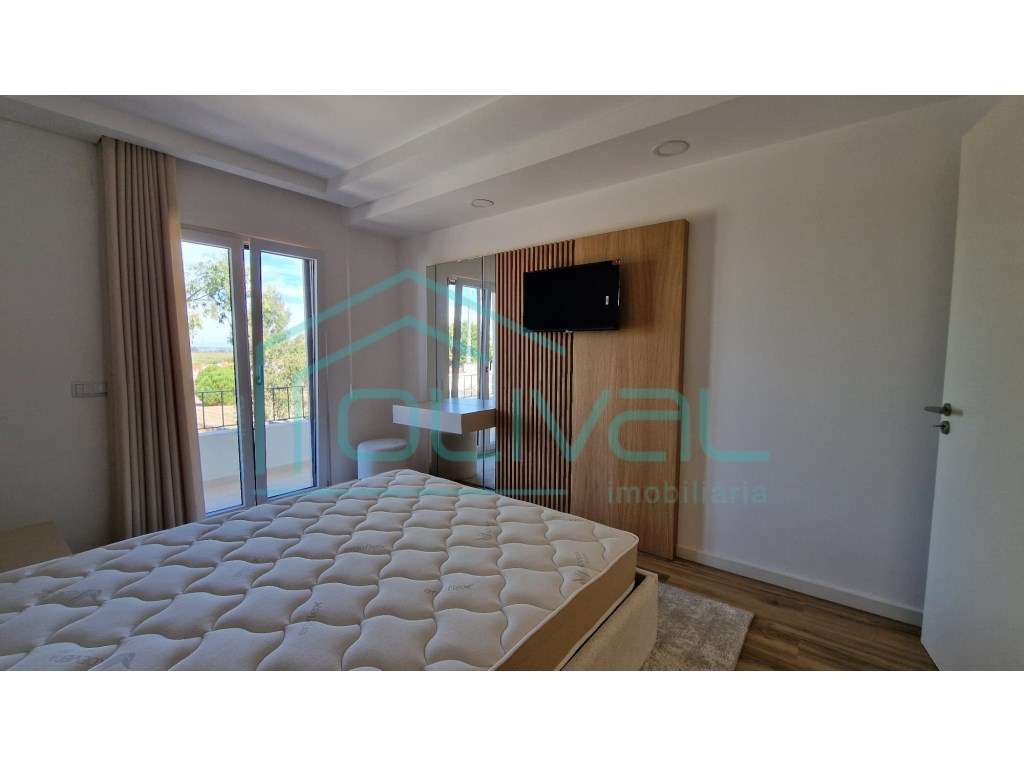 Apartamento T3 Novo Samora Correia-19