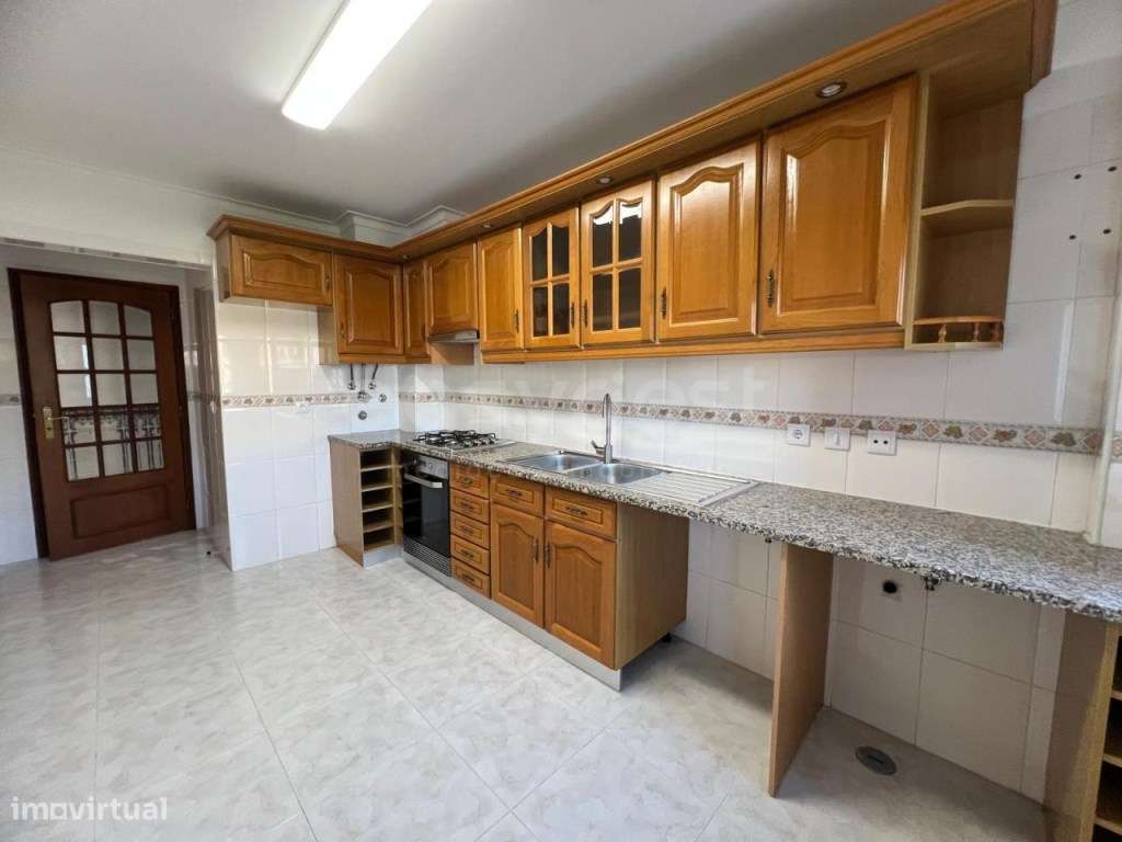 Apartamento T2 com arrecadação em Vila Verde, Alhos Vedros - Grande imagem: 2/18