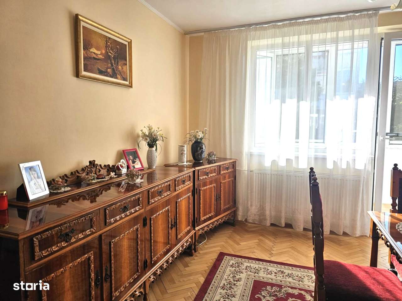 Se vinde un apartament situat în liniștitul cartier Splaiul Crișanei-11