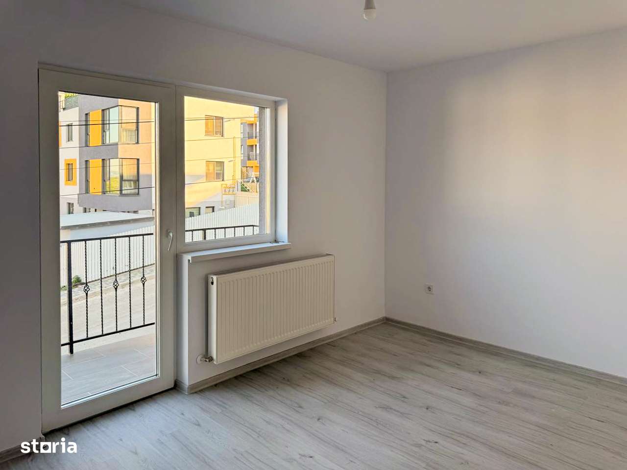 Casă cu 3 camere, 90 mp, acces asfaltat-8