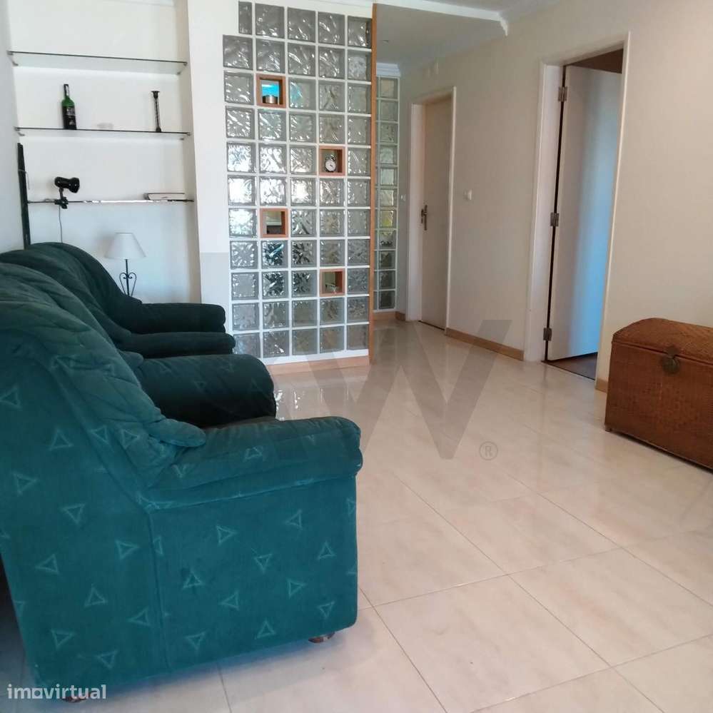 Apartamento T1 com Jardim Privativo de 100m2 - Uma Raridade no Coração - Grande imagem: 4/44