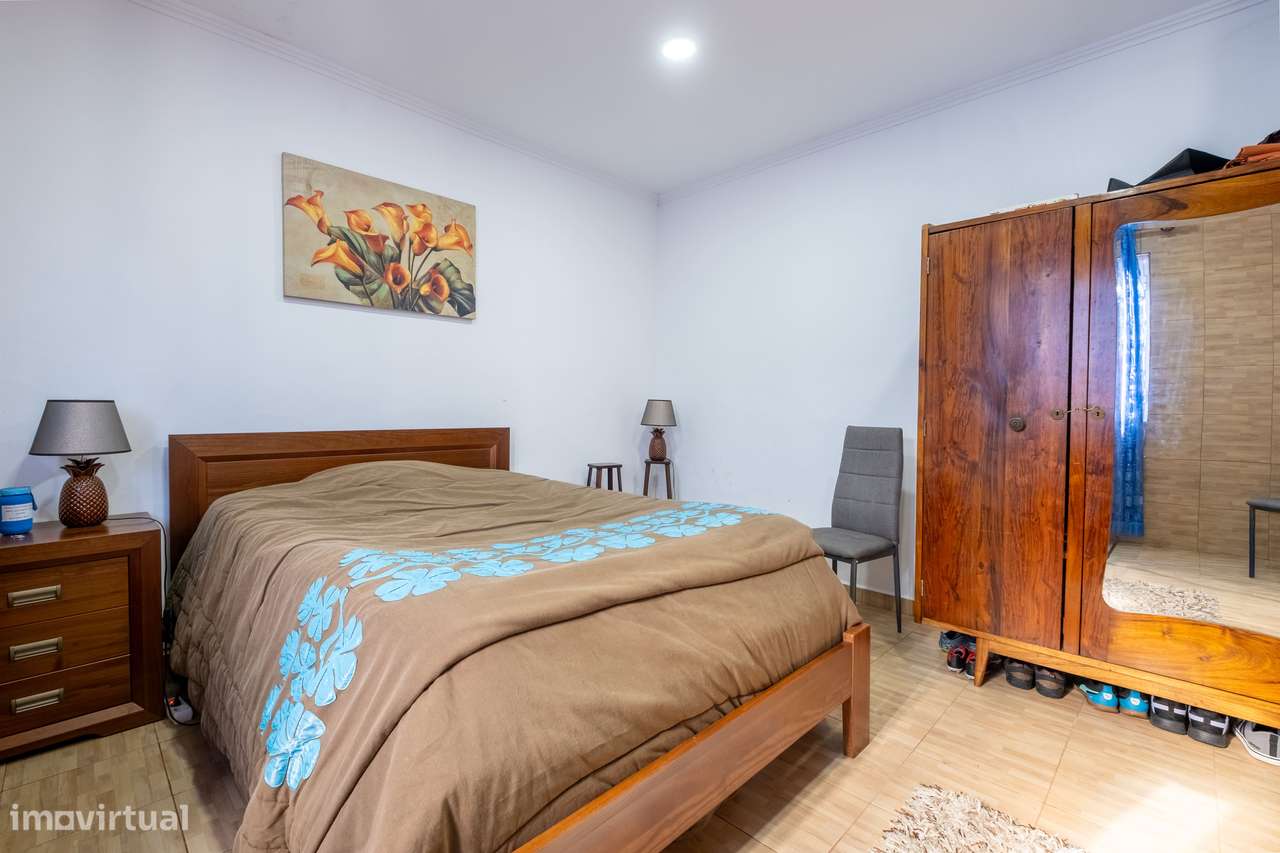 Moradia T3 localizada no Cabouco, Lagoa-7