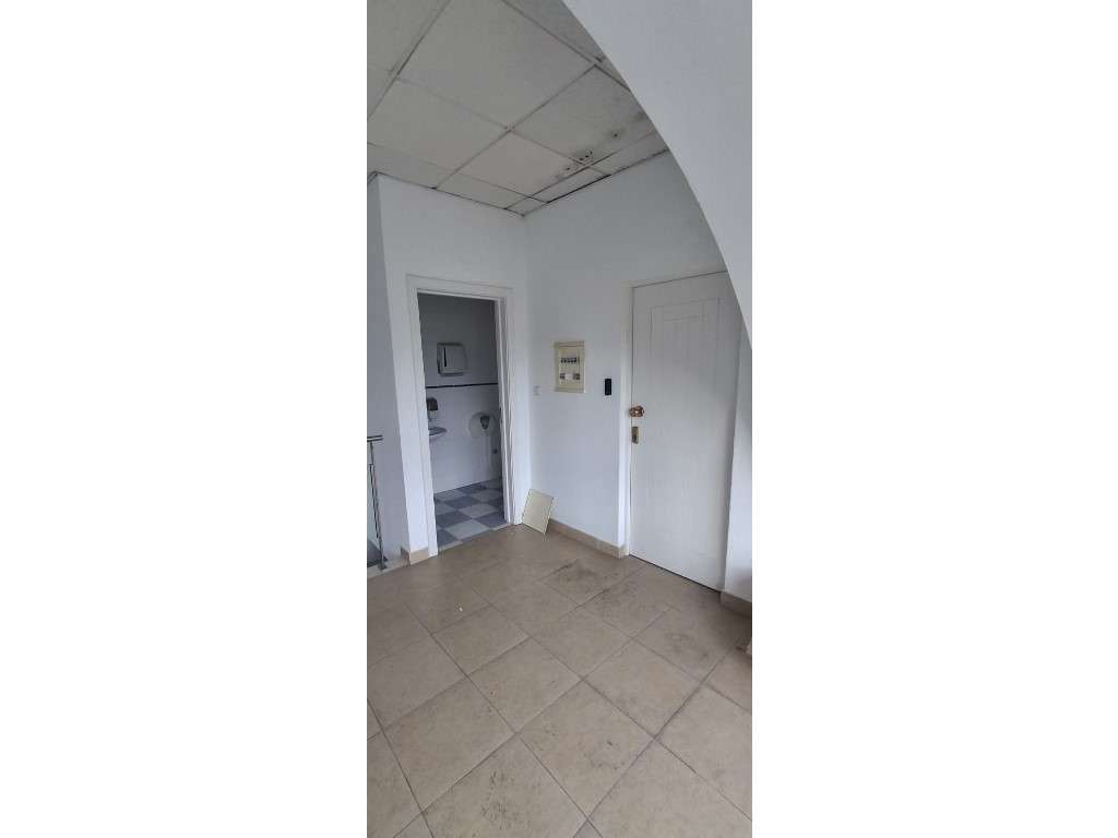 Armazém para Venda e/ou Arrendamento | Zona Industrial de Vialonga ...-14