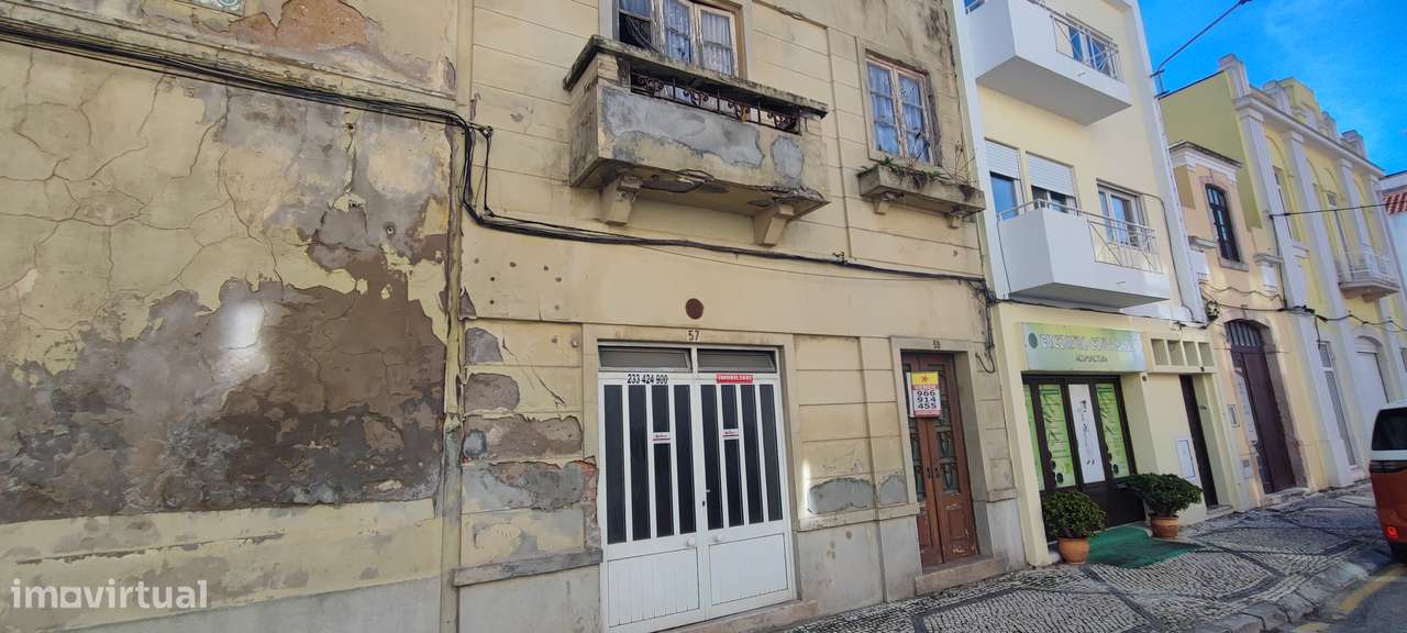 Prédio para Renovação Geral - Centro da Cidade - Rua Fernandes Tomás-13