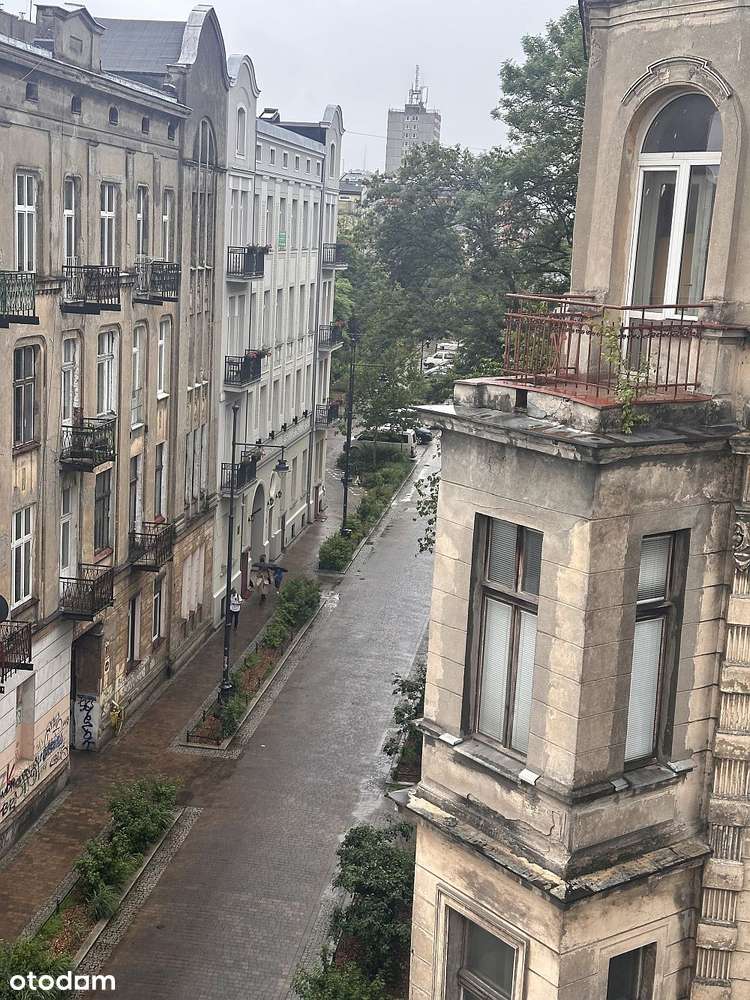 Nietuzinkowe mieszkanie na strychu - ul. Próchnika-12