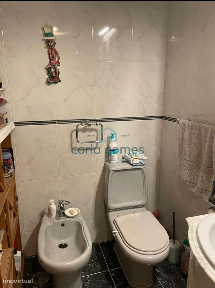 APARTAMENTO T2 C/ LUGAR DE GARAGEM E VISTA MAR – ARCOZELO, V.N. GAIA-23