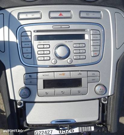 Radio CD Player Ford Mondeo din 2010 - 1