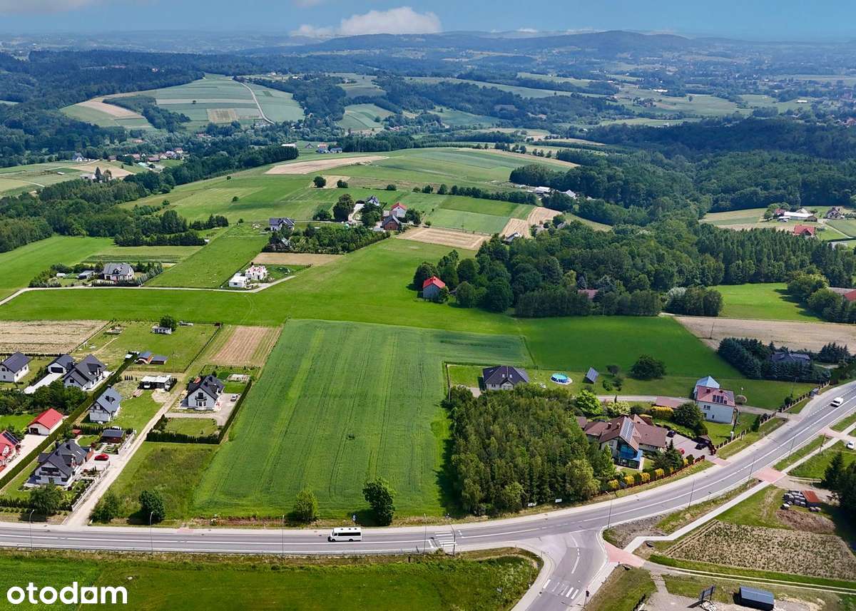 Działka inwestycyjna przy drodze wojewódzkiej -Siedliska -gmina Bobowa-3