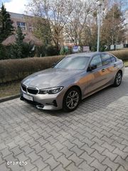 BMW Seria 3 318i Sport Line