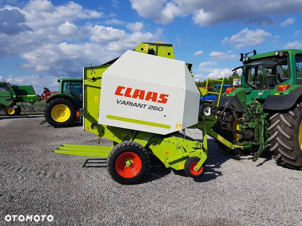 Claas VARIANT 260 - 1