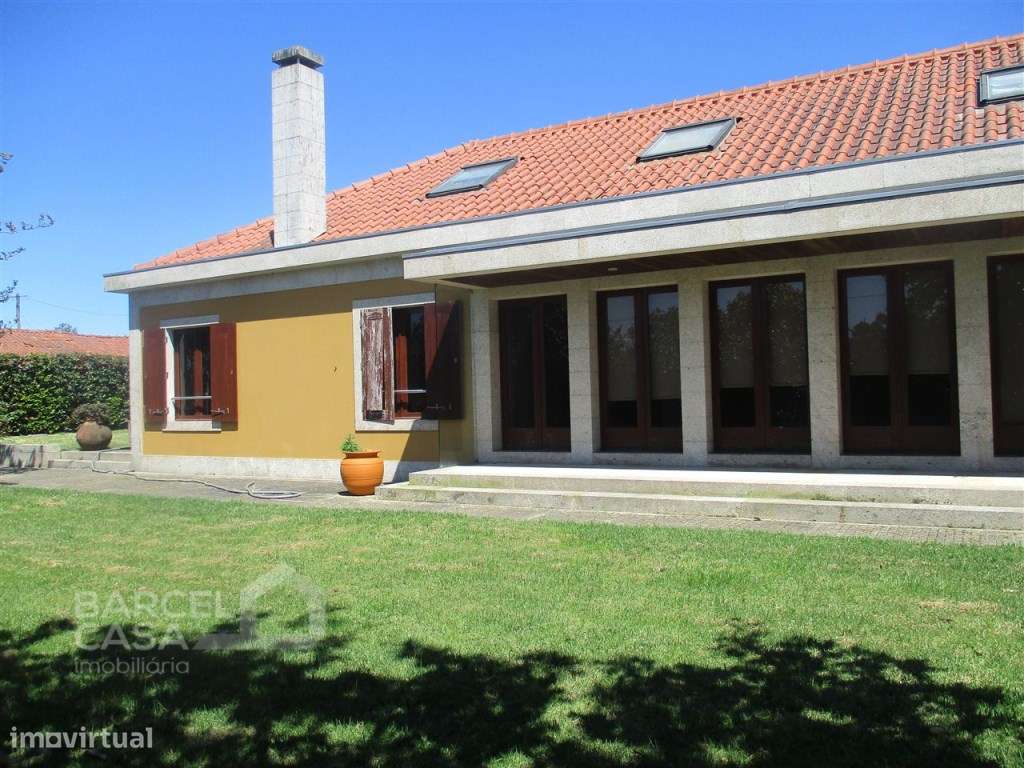 Moradia T6 individual e térrea em Manhente - Barcelos. - Grande imagem: 3/32