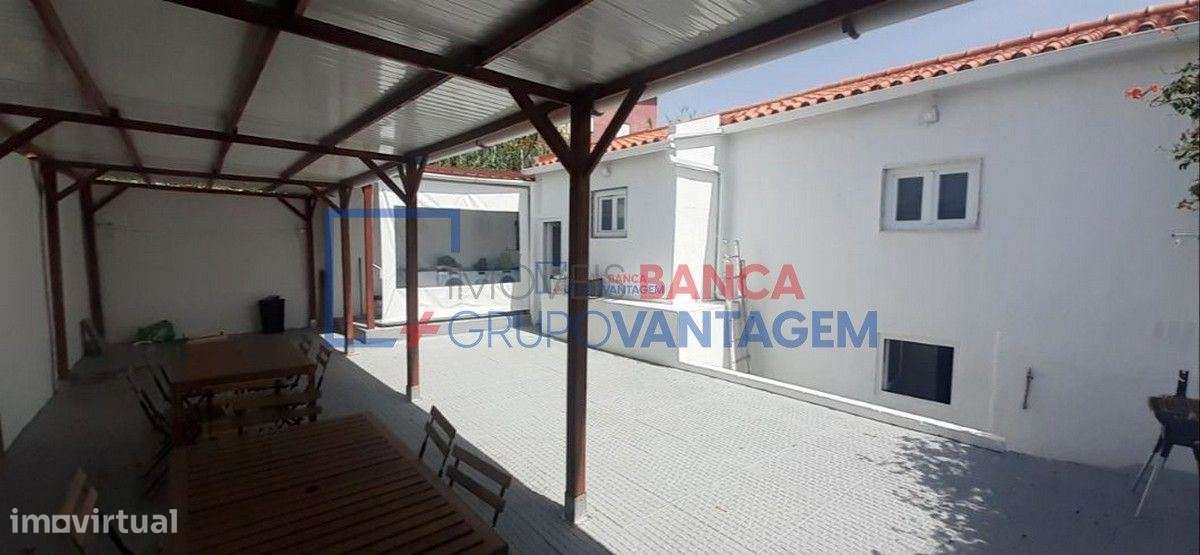 2  Moradias - Polo Universitário da Ajuda - Grande imagem: 4/12