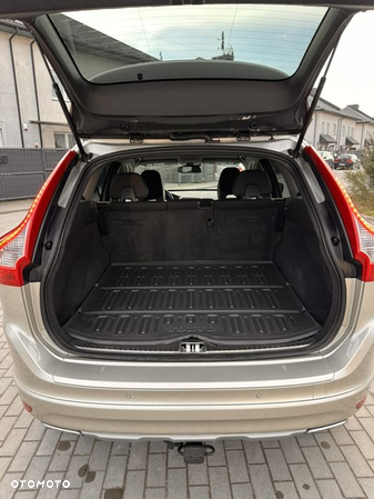 Volvo XC 60 T5 Drive-E Momentum - 9