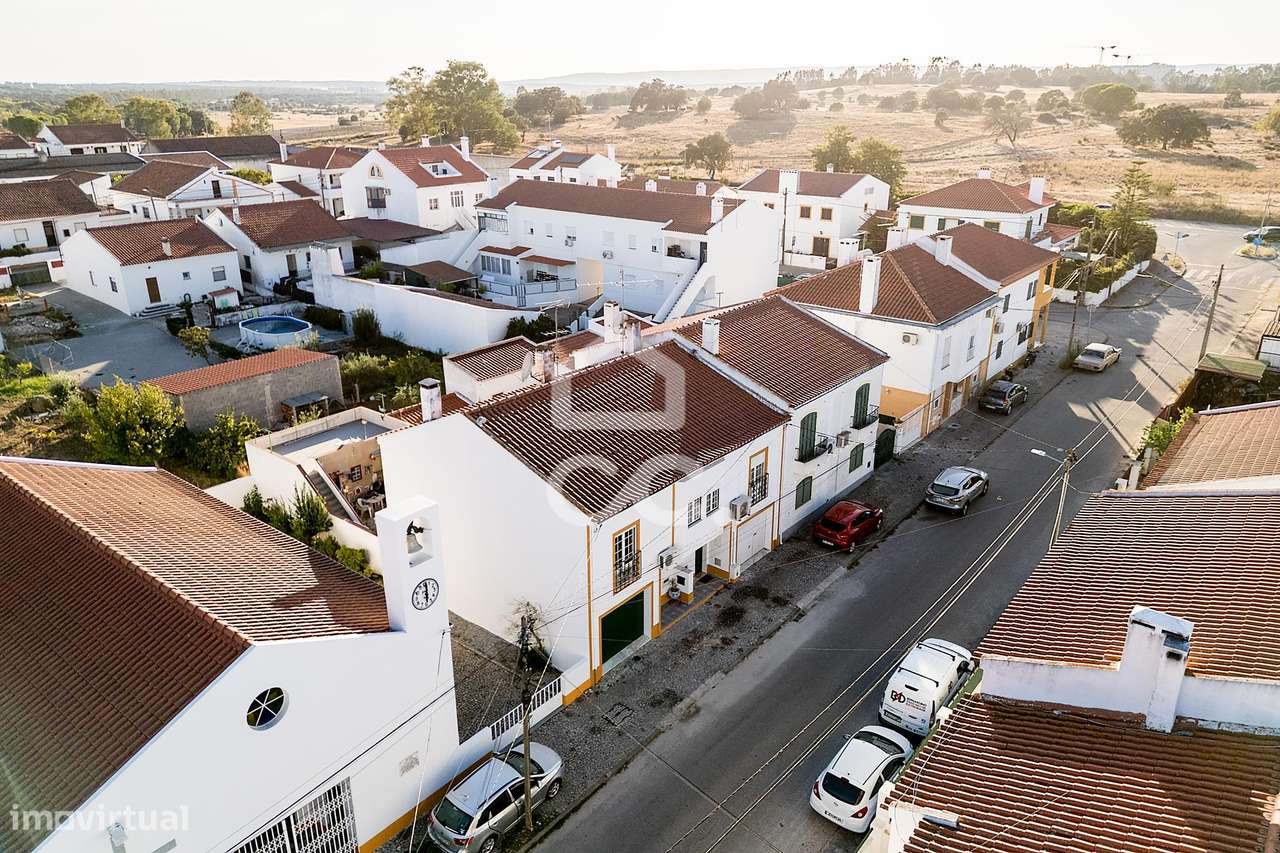 Moradia T3 c/ Garagem, Quintal e Terraço no Bairro da Casinha, em Évor-28