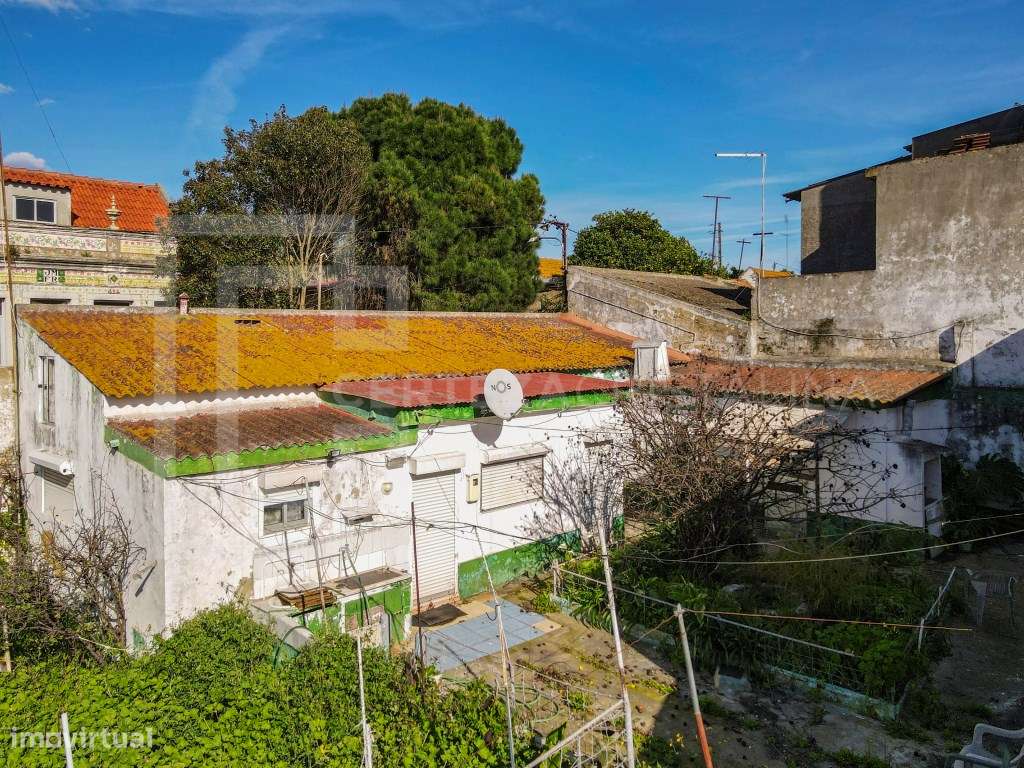 Casa com anexos e garagem - Potencial de investimento - Grande imagem: 3/13