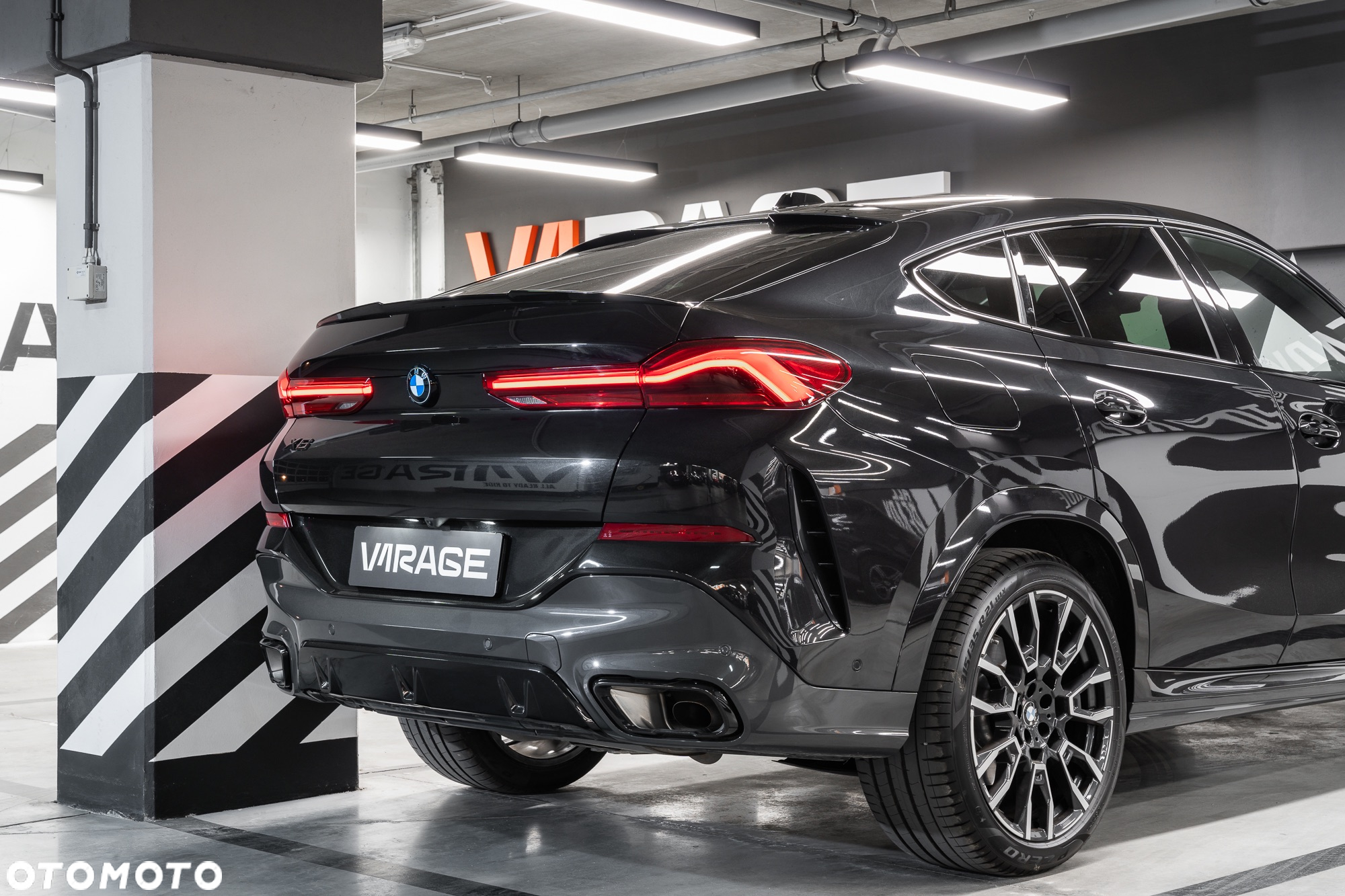 BMW X6 xDrive30d mHEV - 16