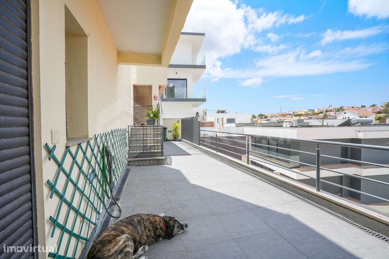 MORADIA T3 COM PISCINA, CONSTRUÇÃO ANTISSÍSMICA, ISOLAMENTO PREMIUM E-45