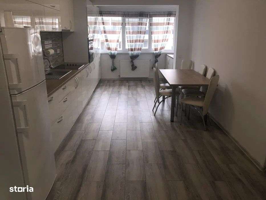 Apartament cu 3 camere, 67 mp, zona Florilor - Imagine principală: 1/8