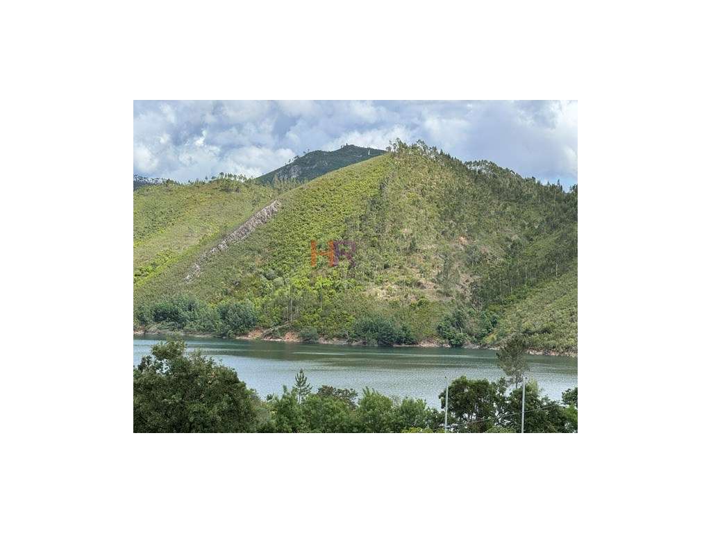 Moradia geminada nova em Águas Belas, Ferreira do Zêzere, com 3 qua...-15