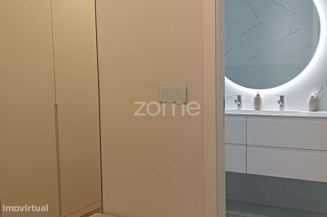 Moradia Térrea Semi- nova com piscina-18