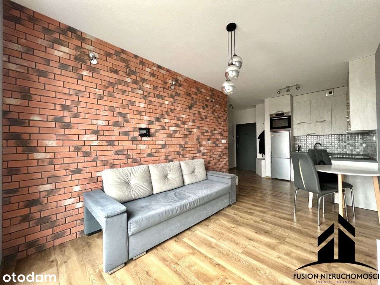 Nowoczesne, w pełni wyposażone mieszkanie z widoki-0