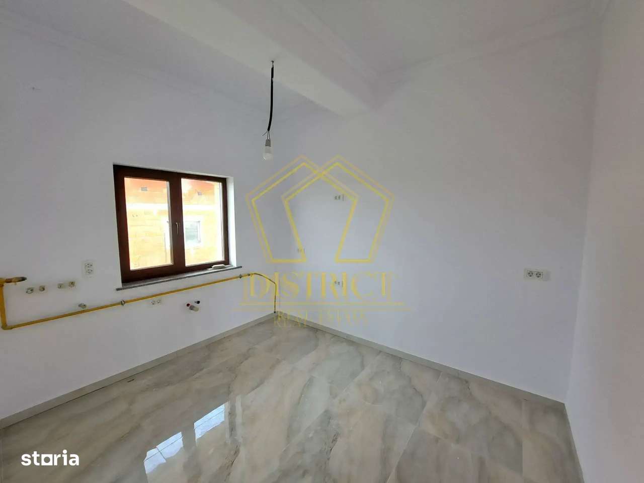 Duplex cu 5 camere, bucatarie inchisa, la cheie | Giarmata Mare - Imagine principală: 4/15