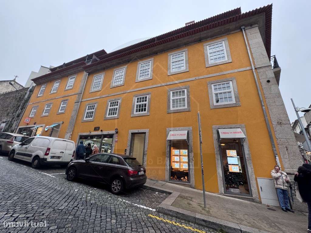 Fantástico T1 com 2 frentes - 42 m² - Centro do Porto, Av. dos Aliados-19
