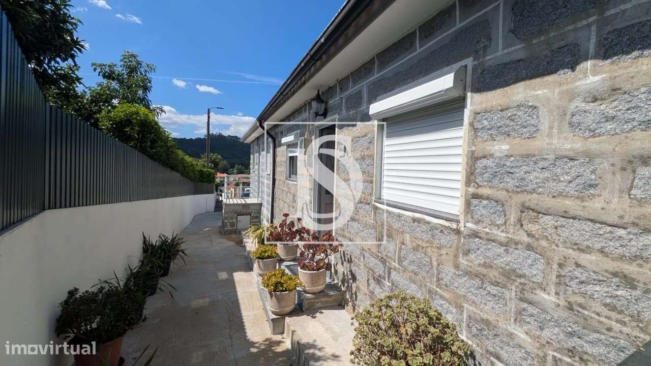 Moradia Bi-familiar - Grande imagem: 5/20