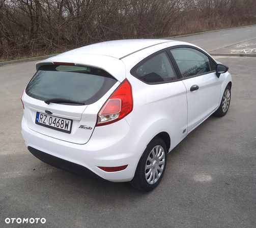 Ford Fiesta 1.5 TDCi Ambiente - 3