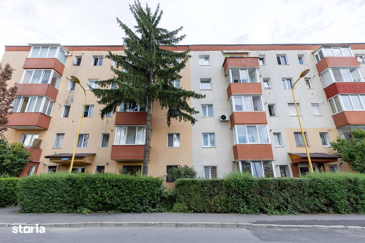 Apartament 2 camere, etaj 1/4, Florilor, zona de case - Imagine principală: 1/16