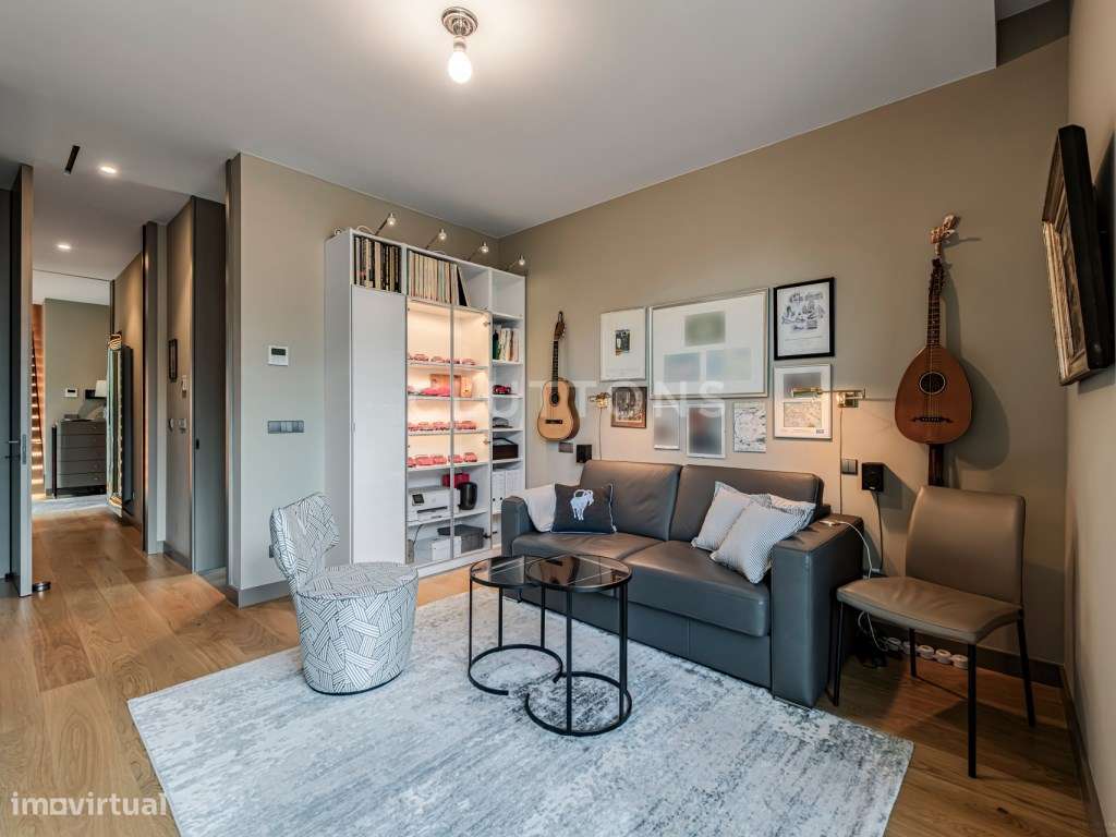 Venda Moradia T3 | Condomínio, Piscina privada e vista mar, Estoril...-22