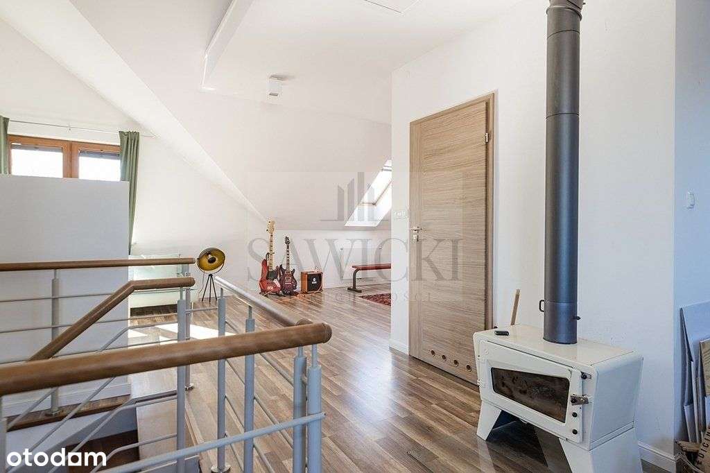 Narożny segment z bardzo ładnym ogrodem, garaż.-19