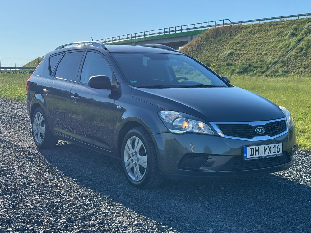 Kia Ceed I 1.4 CVVT Attract 2011