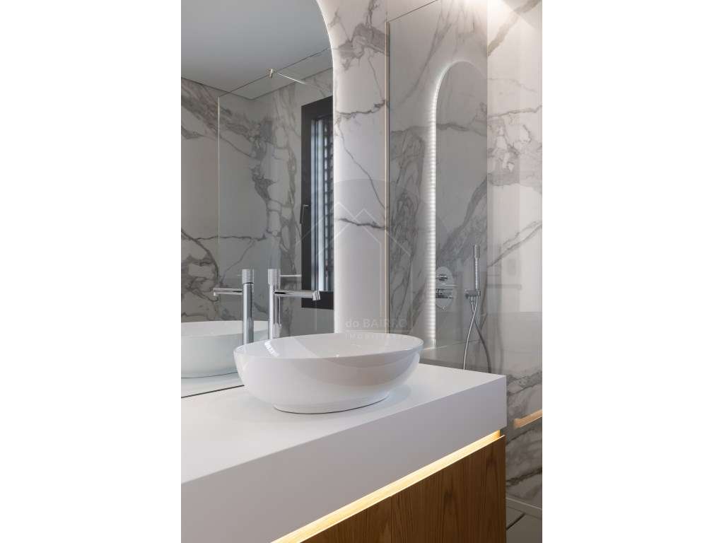 Moradia T4 com Piscina, design moderno, em Vila Nova de Gaia-19