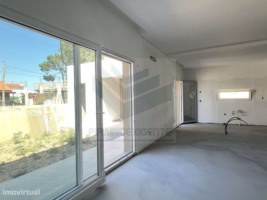 Moradia Isolada, Final Construção, Garagem - Pinhal General-8