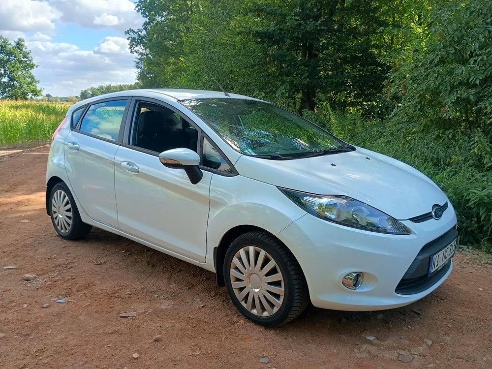 Ford Fiesta Mk7 (2008-) 1.25 Ghia 2011