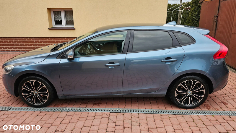 Volvo V40 T3 Momentum - 16