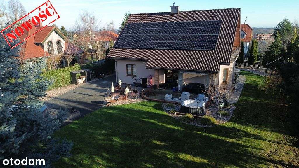 Dom, 201 m², Sobótka-1