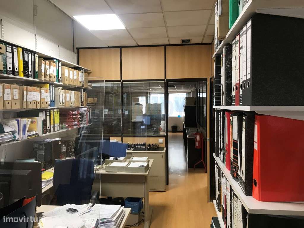 Escritório com 180 m2 à Venda no Areeiro isento de IMT - Grande imagem: 5/14
