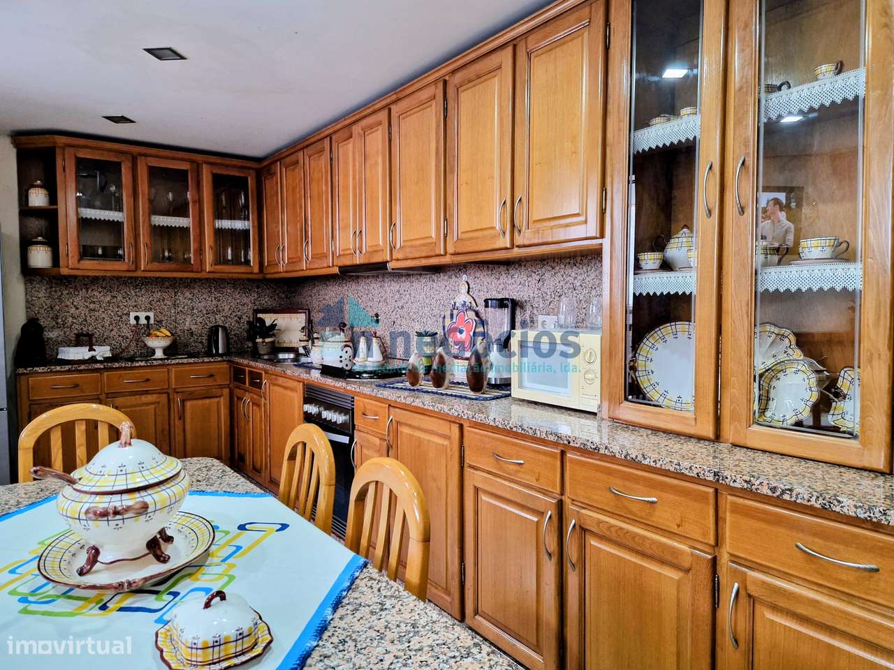 Moradia térrea - Bom estado de conservação-18