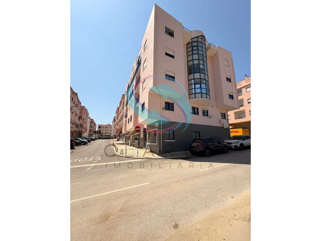 Apartamento T2 Corroios-11