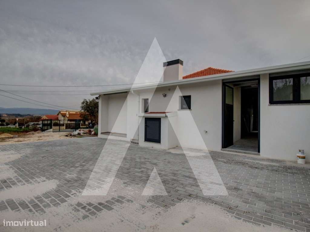 Moradia T2 na Amoreira do Repolão-35