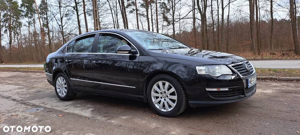 Volkswagen Passat 2.0 TDI Comfortline - 12