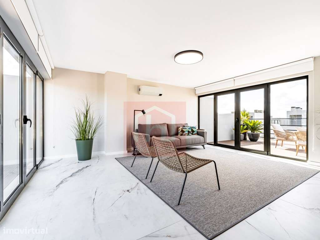 Moradia T4 geminada + Rooftoop em Alcochete-36