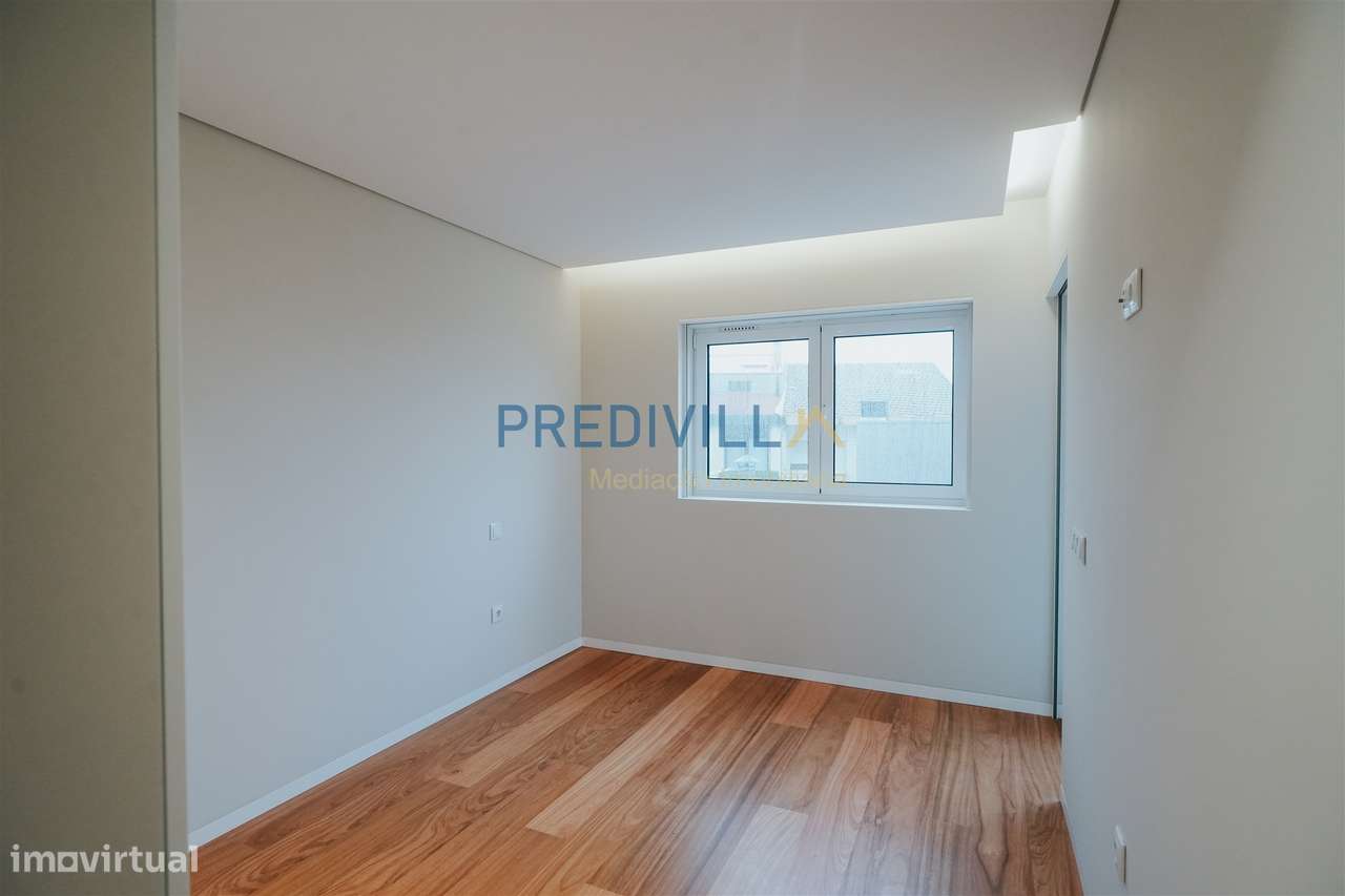 Apartamento T4 DUPLEX Venda em Póvoa de Varzim, Beiriz e Argivai,Póvoa - Grande imagem: 4/22