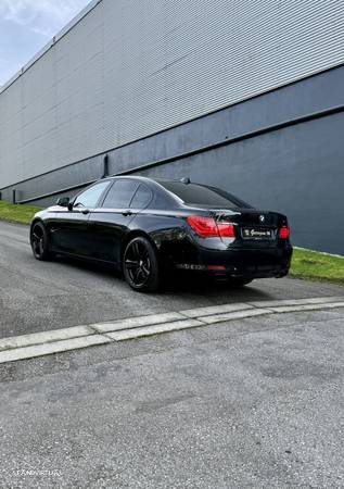 BMW 740 d Pack M - 43