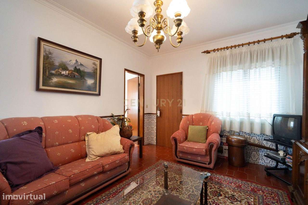 Moradia T3 + 1, com Terreno, em Vila Nova de Poiares-16