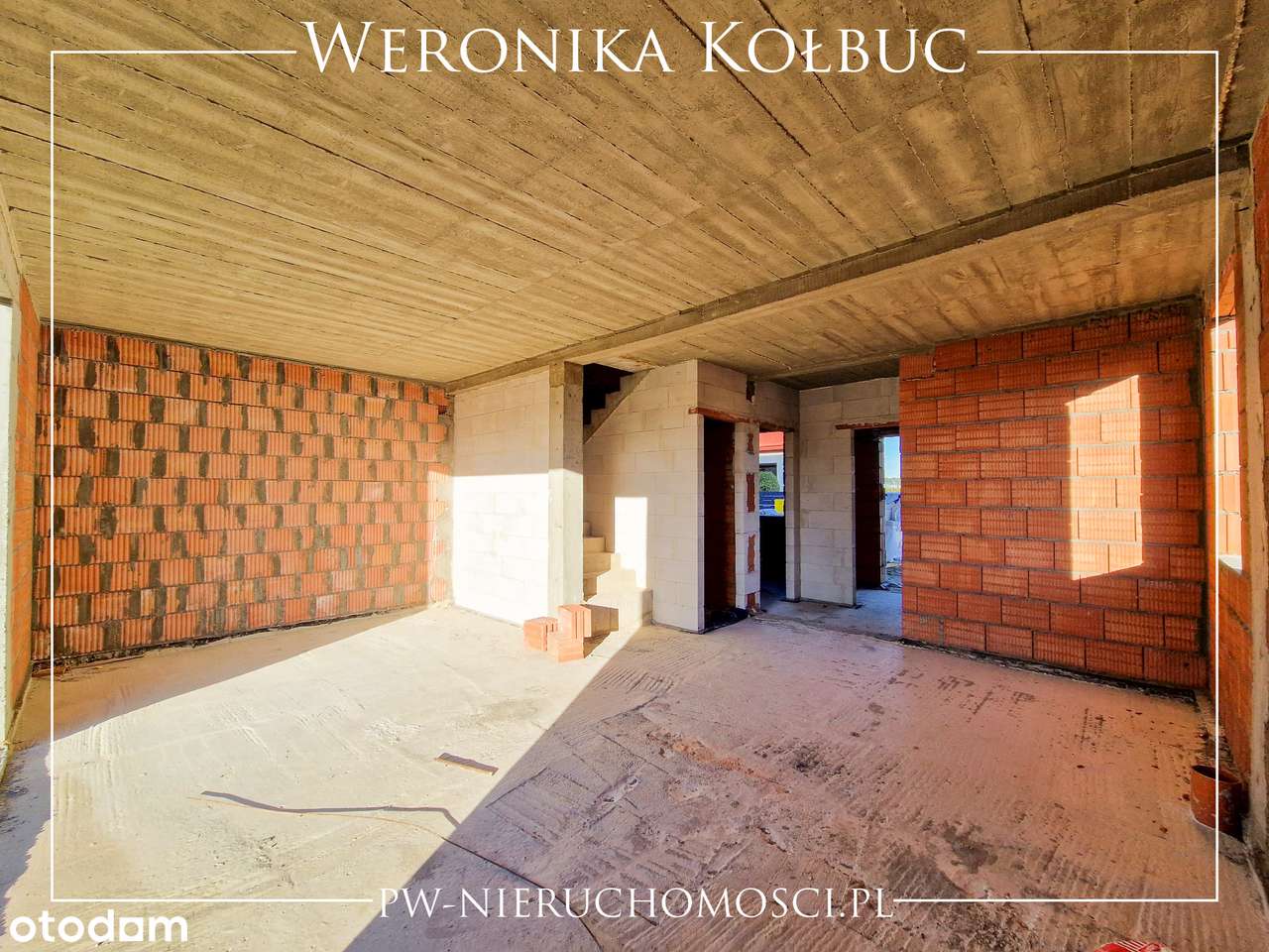 Funkcjonalny dom na przedmieściach Wrocławia.-5