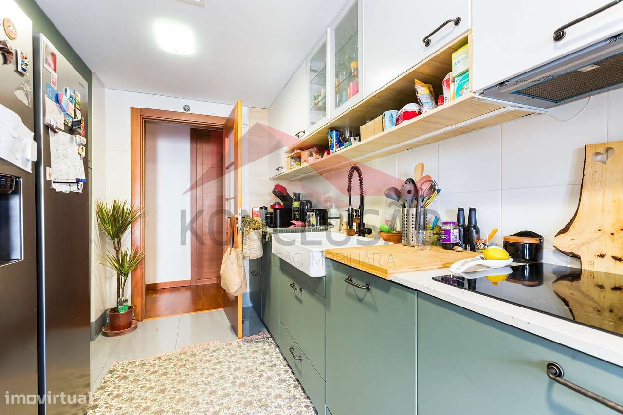 ** Excelente T3 Remodelado na Malvarosa com Garagem para 3 Viaturas...-9